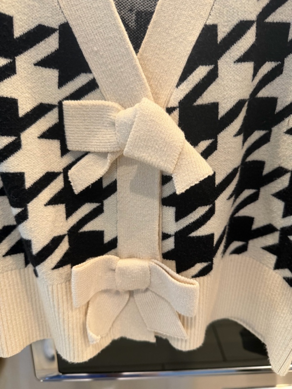 Express Black and Cream Houndstooth Bow-Front Cardigan - Picture 2 of 4